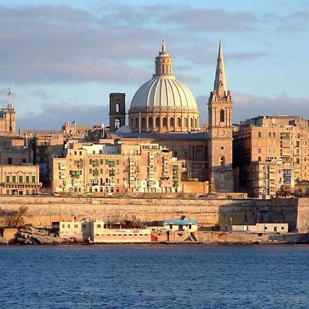 Luxe Apartment With Valletta And Harbour Views Sliema Eksteriør bilde