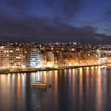 Luxe Apartment With Valletta And Harbour Views Sliema Eksteriør bilde