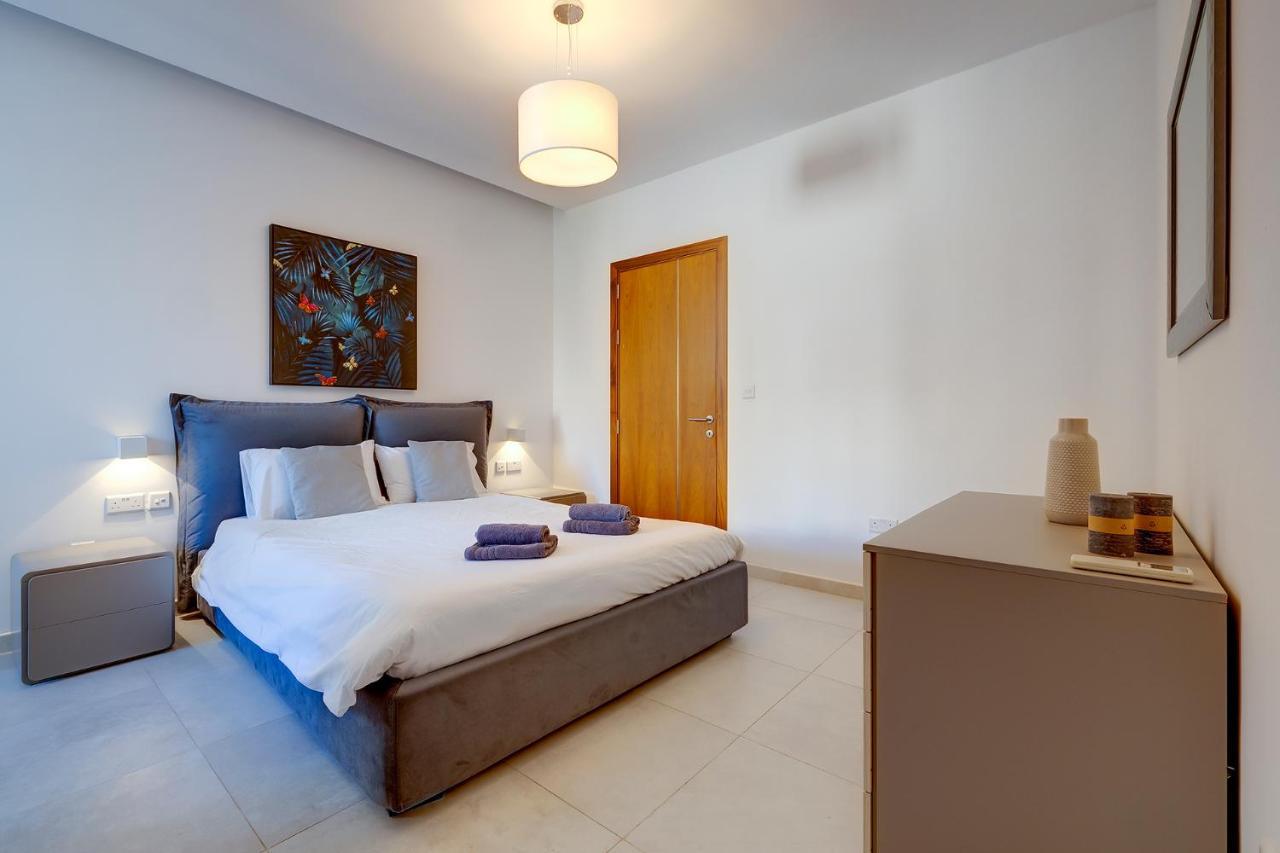 Luxe Apartment With Valletta And Harbour Views Sliema Eksteriør bilde