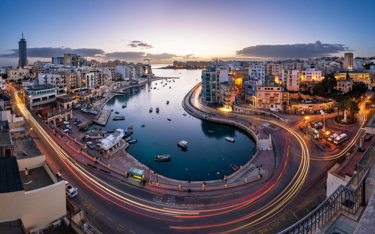 Luxe Apartment With Valletta And Harbour Views Sliema Eksteriør bilde